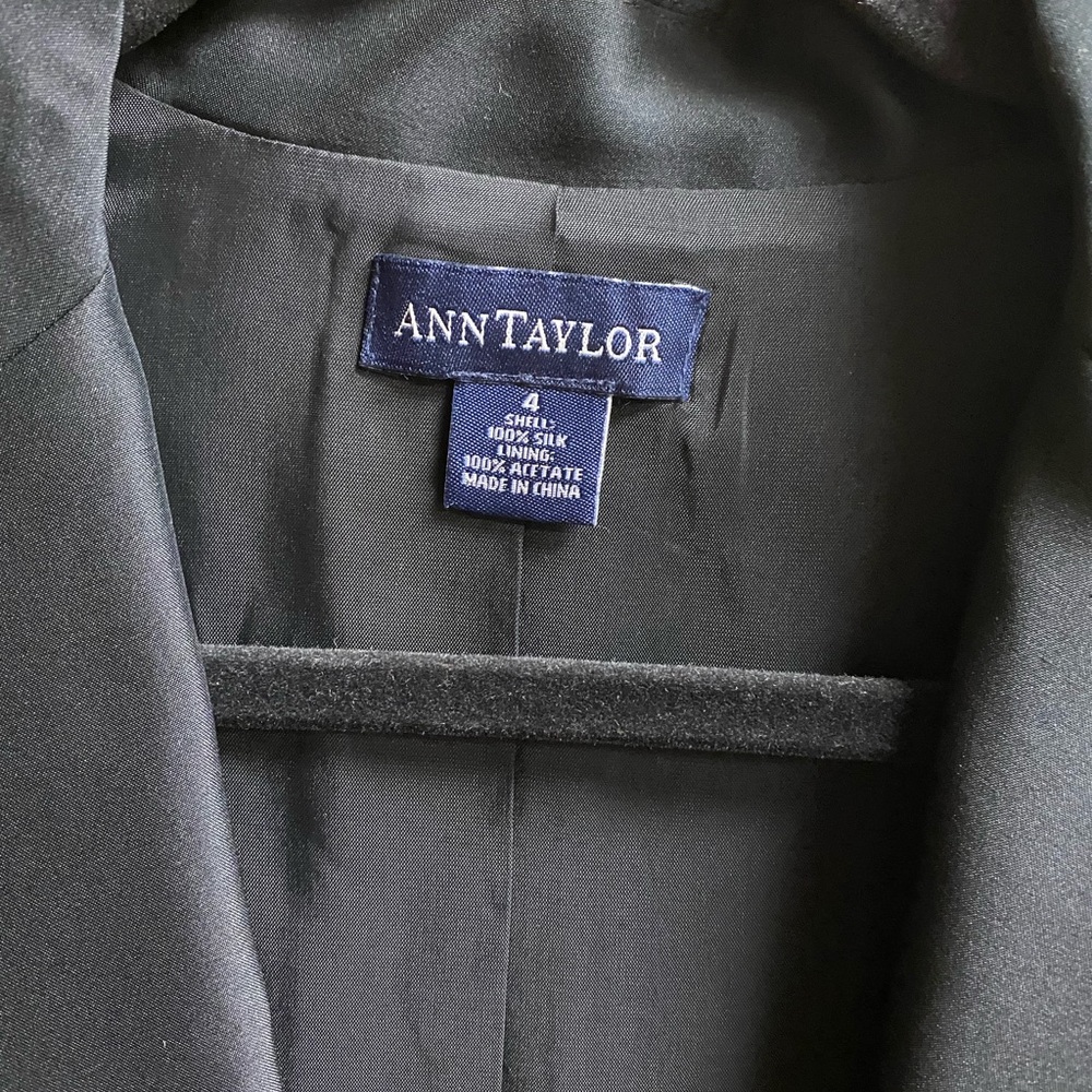 Ann Taylor Blazer. Size 4.